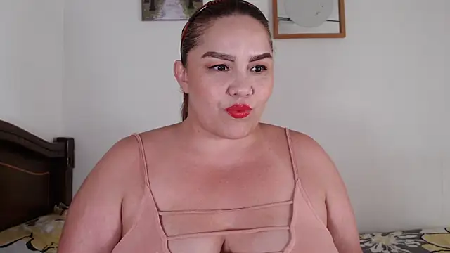 Snapshot of antoniamoreno82 chatting on April 20, 2026, 8:32 pm antoniamoreno82 online show from April 20, 2026, 8:32 pm