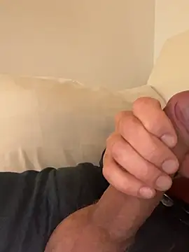 Frank22xx online show from May 17, 2026, 6:04 pm