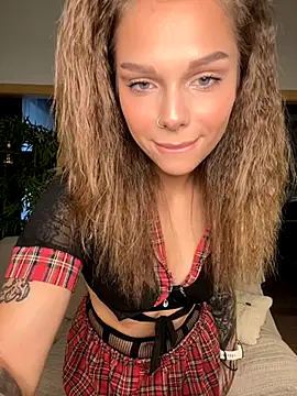 Snapshot of HumbleJess chatting on November 1, 2025, 8:38 am HumbleJess online show from November 1, 2025, 8:38 am