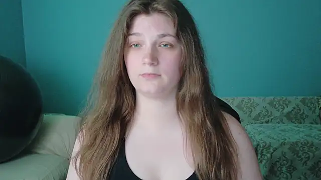 Snapshot of TreeJeanne chatting on June 17, 2026, 8:32 pm TreeJeanne online show from June 17, 2026, 8:32 pm