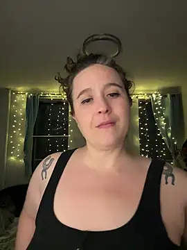 sylviahhh online show from January 31, 2025, 3:20 am