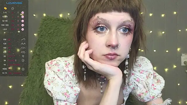 Snapshot of kortny_yo chatting on January 12, 2025, 10:23 am kortny yo online show from January 12, 2025, 10:23 am