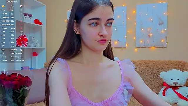 Snapshot of AstoriyaNight chatting on February 13, 2026, 9:05 am AstoriyaNight online show from February 13, 2026, 9:05 am