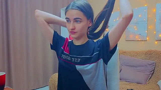 Snapshot of AstoriyaNight chatting on March 8, 2026, 4:00 pm AstoriyaNight online show from March 8, 2026, 4:00 pm