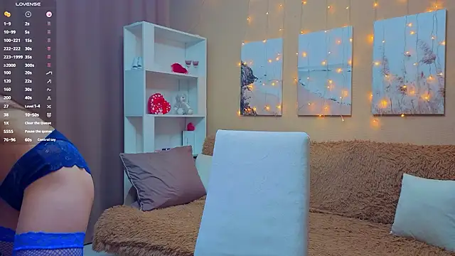 Snapshot of AstoriyaNight chatting on March 16, 2026, 3:01 am AstoriyaNight online show from March 16, 2026, 3:01 am