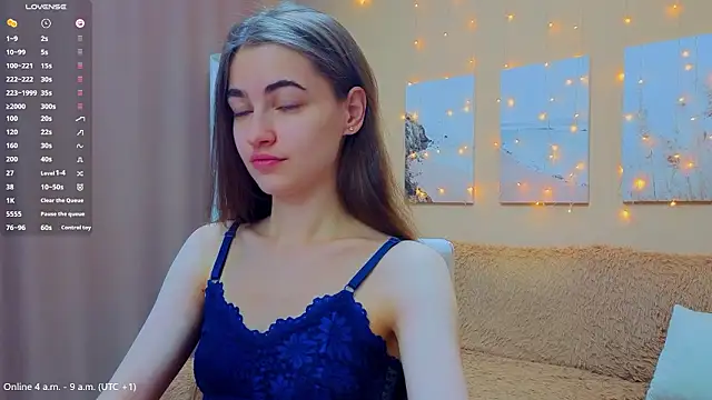 Snapshot of AstoriyaNight chatting on March 27, 2026, 3:12 am AstoriyaNight online show from March 27, 2026, 3:12 am