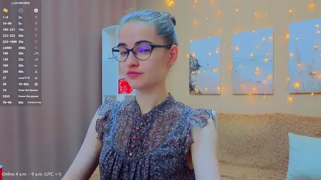 Snapshot of AstoriyaNight chatting on March 30, 2026, 3:07 am AstoriyaNight online show from March 30, 2026, 3:07 am