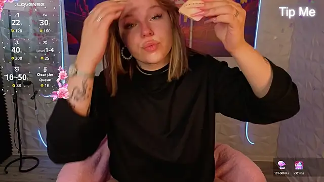 Snapshot of Naomi_B1ack chatting on July 12, 2026, 1:07 am Naomi B1ack online show from July 12, 2026, 1:07 am