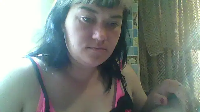 Snapshot of HollyLaBerry chatting on May 22, 2026, 7:15 am HollyLaBerry online show from May 22, 2026, 7:15 am