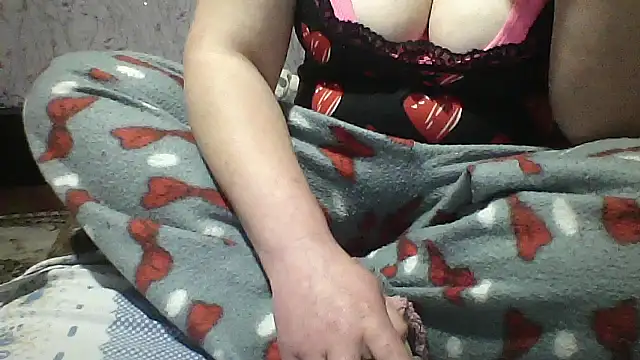 Snapshot of HollyLaBerry chatting on May 31, 2026, 6:31 am HollyLaBerry online show from May 31, 2026, 6:31 am