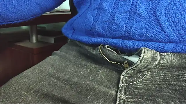 smoothandtiny online show from March 9, 2026, 7:18 pm