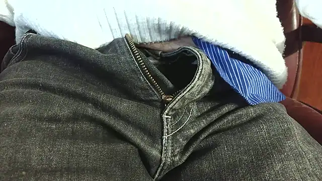 smoothandtiny online show from March 30, 2026, 5:14 pm