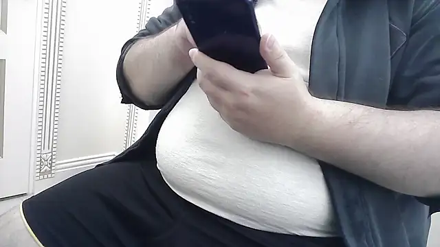 KIZLAZIMYaa online show from October 18, 2025, 2:40 pm