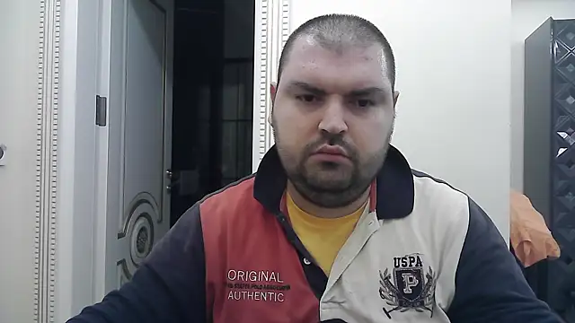 KIZLAZIMYaa online show from April 1, 2026, 6:05 pm