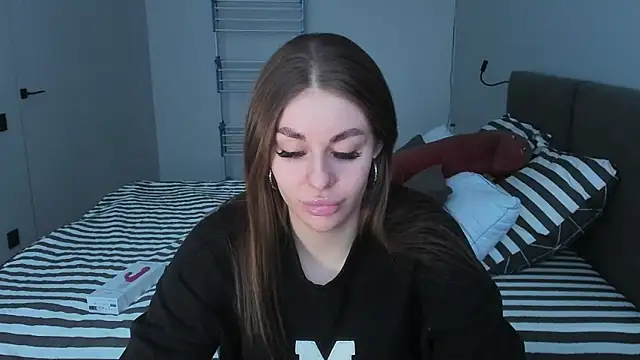 Snapshot of Bai1ey chatting on February 27, 2025, 10:37 am Bai1ey online show from February 27, 2025, 10:37 am