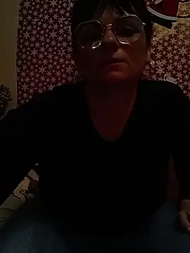 Snapshot of cricrimodele chatting on December 16, 2025, 5:51 pm cricrimodele online show from December 16, 2025, 5:51 pm