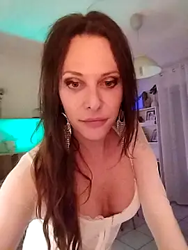 Luna Kitanna online show from January 10, 2025, 11:39 pm