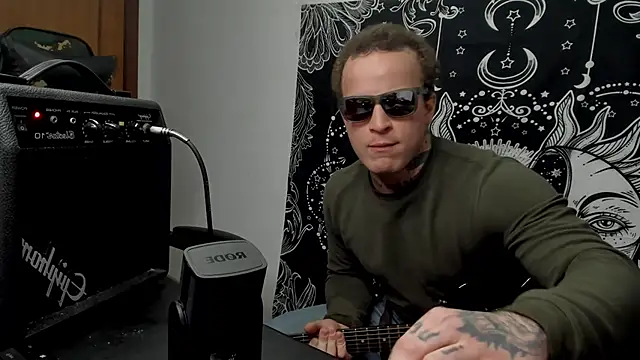 layneinchains online show from December 21, 2024, 9:25 pm