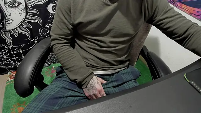 layneinchains online show from February 10, 2025, 2:05 pm