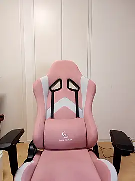 freeeeeessssss111 online show from September 24, 2025, 7:01 am