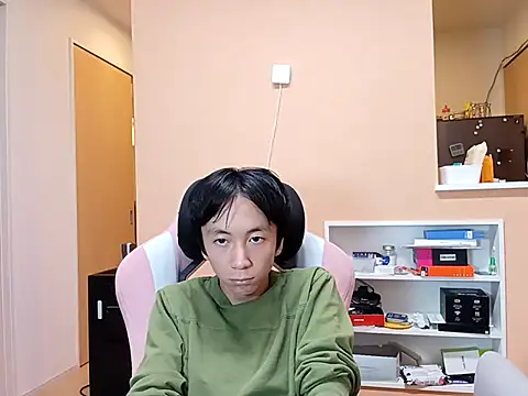 freeeeeessssss111 online show from October 20, 2025, 6:36 am