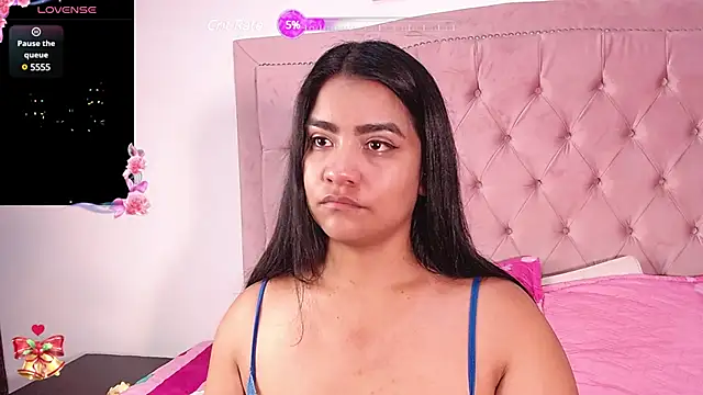 hannnasmith online show from December 21, 2024, 7:38 pm