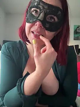 Snapshot of la_petite_prunette69 chatting on March 14, 2026, 5:40 pm la petite prunette69 online show from March 14, 2026, 5:40 pm