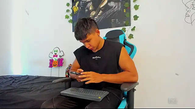 Snapshot of Bray_Kevin chatting on January 23, 2025, 3:54 pm Bray Kevin online show from January 23, 2025, 3:54 pm