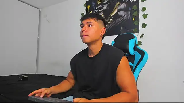 Snapshot of Bray_Kevin chatting on January 26, 2025, 12:48 am Bray Kevin online show from January 26, 2025, 12:48 am