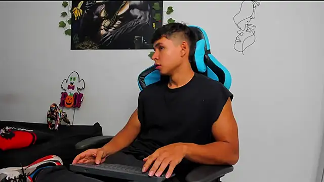 Snapshot of Bray_Kevin chatting on February 4, 2025, 12:19 am Bray Kevin online show from February 4, 2025, 12:19 am