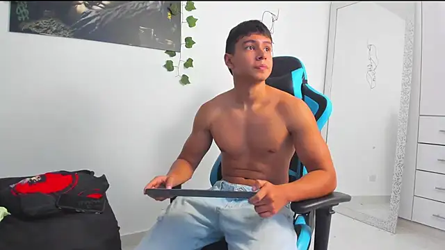 Snapshot of Bray_Kevin chatting on February 14, 2025, 4:04 am Bray Kevin online show from February 14, 2025, 4:04 am