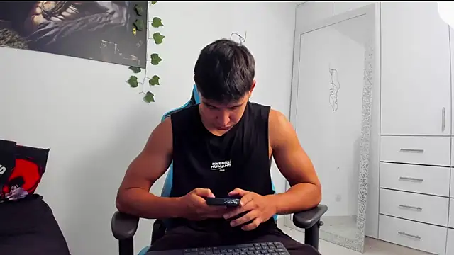 Snapshot of Bray_Kevin chatting on February 16, 2025, 1:03 am Bray Kevin online show from February 16, 2025, 1:03 am