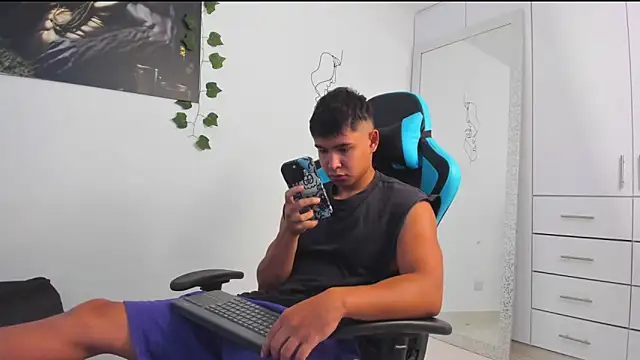 Snapshot of Bray_Kevin chatting on February 19, 2025, 2:55 pm Bray Kevin online show from February 19, 2025, 2:55 pm