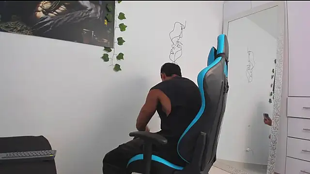 Snapshot of Bray_Kevin chatting on March 5, 2025, 4:24 pm Bray Kevin online show from March 5, 2025, 4:24 pm