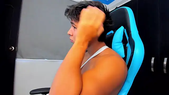 Snapshot of Bray_Kevin chatting on October 4, 2025, 2:59 pm Bray Kevin online show from October 4, 2025, 2:59 pm