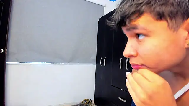 Snapshot of Bray_Kevin chatting on October 14, 2025, 5:58 pm Bray Kevin online show from October 14, 2025, 5:58 pm