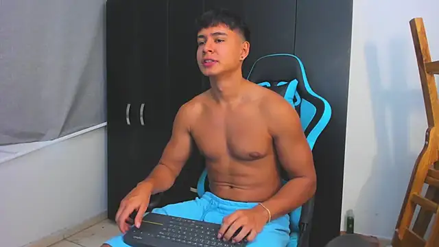 Snapshot of Bray_Kevin chatting on November 27, 2025, 5:59 pm Bray Kevin online show from November 27, 2025, 5:59 pm