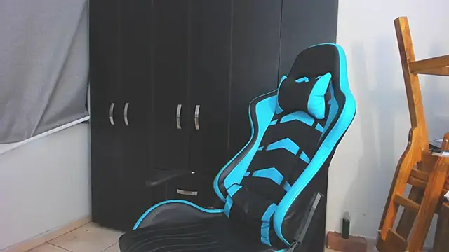 Snapshot of Bray_Kevin chatting on December 2, 2025, 9:21 pm Bray Kevin online show from December 2, 2025, 9:21 pm