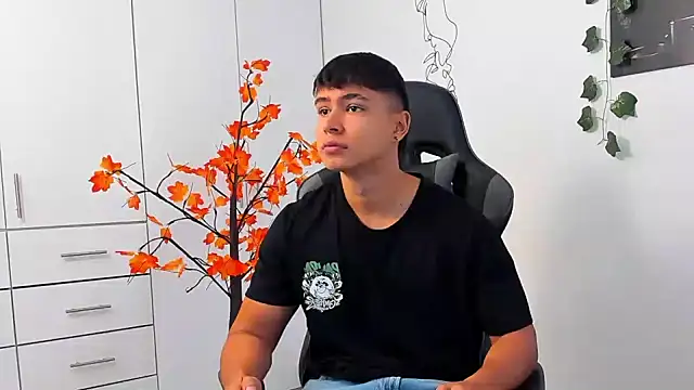 Snapshot of Bray_Kevin chatting on January 6, 2026, 5:49 pm Bray Kevin online show from January 6, 2026, 5:49 pm