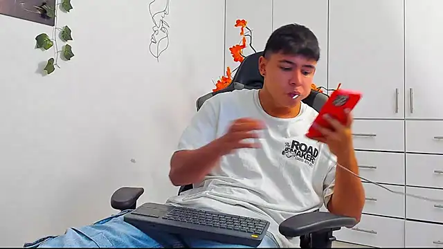 Snapshot of Bray_Kevin chatting on January 10, 2026, 4:20 pm Bray Kevin online show from January 10, 2026, 4:20 pm