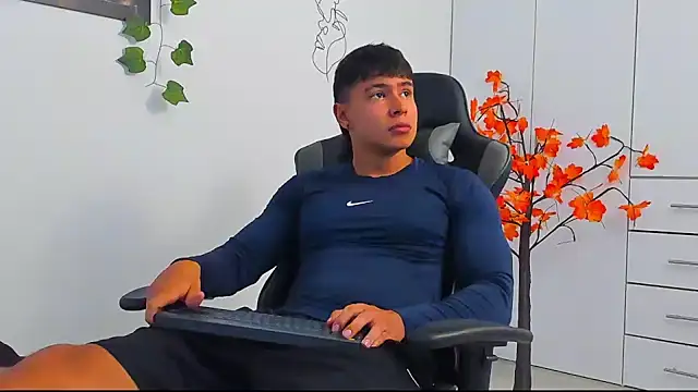 Snapshot of Bray_Kevin chatting on January 12, 2026, 8:03 pm Bray Kevin online show from January 12, 2026, 8:03 pm