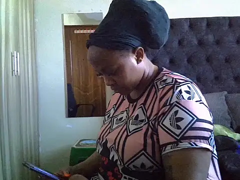 Brown sexy online show from March 27, 2026, 1:22 pm