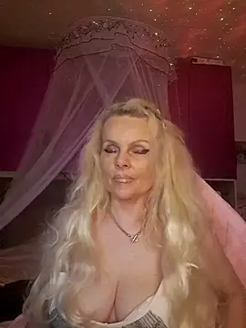 Snapshot of Angeldevilus chatting on June 18, 2026, 12:11 am Angeldevilus online show from June 18, 2026, 12:11 am