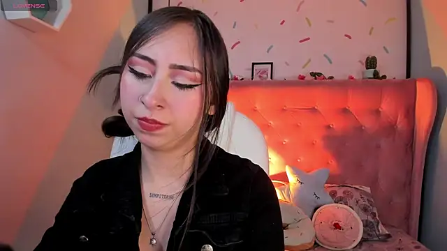 Snapshot of _cloe_martinez chatting on February 1, 2025, 9:29 pm cloe martinez online show from February 1, 2025, 9:29 pm