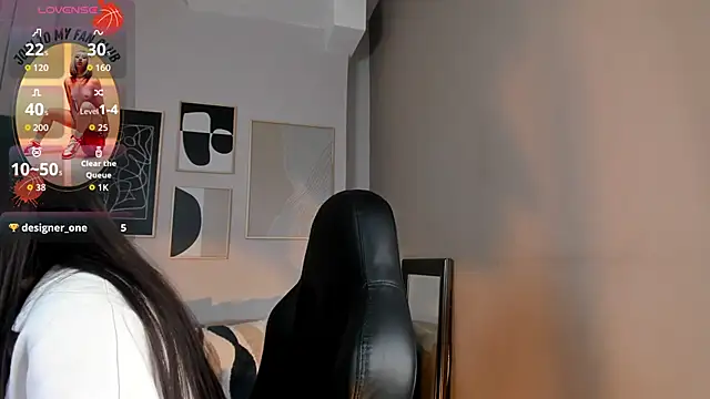 Snapshot of _cloe_martinez chatting on October 15, 2025, 11:27 pm cloe martinez online show from October 15, 2025, 11:27 pm