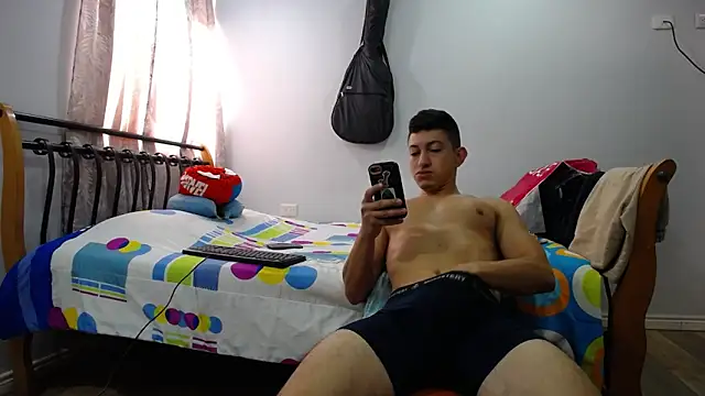 Snapshot of Iam_yourbabyprincess_XD chatting on January 7, 2025, 3:12 pm Iam yourbabyprincess XD online show from January 7, 2025, 3:12 pm