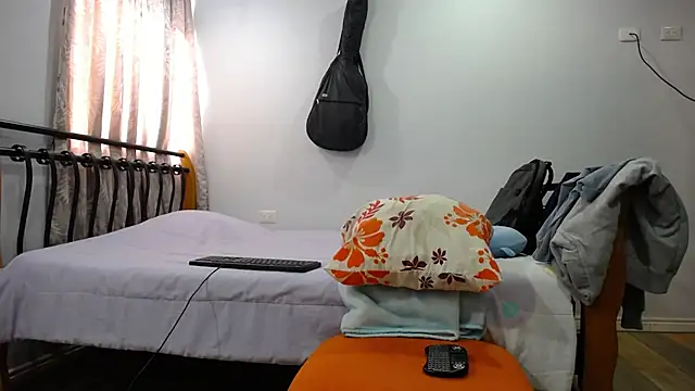 Snapshot of Iam_yourbabyprincess_XD chatting on January 11, 2025, 6:54 pm Iam yourbabyprincess XD online show from January 11, 2025, 6:54 pm