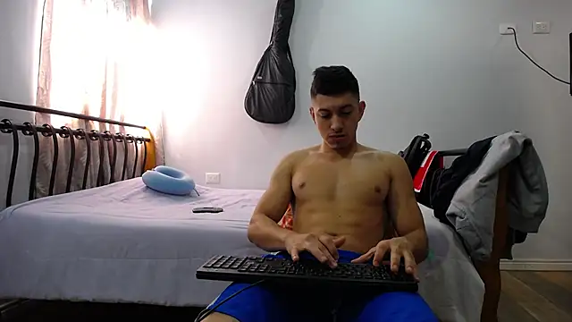 Snapshot of Iam_yourbabyprincess_XD chatting on January 13, 2025, 2:53 pm Iam yourbabyprincess XD online show from January 13, 2025, 2:53 pm