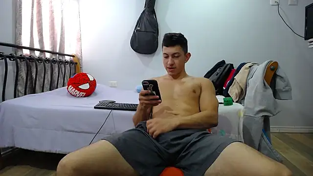 Snapshot of Iam_yourbabyprincess_XD chatting on January 20, 2025, 8:07 pm Iam yourbabyprincess XD online show from January 20, 2025, 8:07 pm