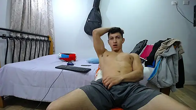 Snapshot of Iam_yourbabyprincess_XD chatting on January 22, 2025, 8:18 am Iam yourbabyprincess XD online show from January 22, 2025, 8:18 am